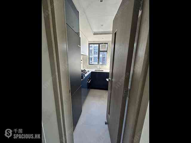 Tai Po - University Hill Phase 2A Marina Tower 5B 03
