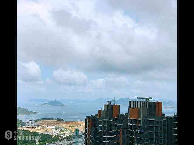 Lohas Park - Lohas Park Phase 1 The Capitol Tower 1 01