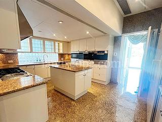 The Peak - Altadena House 11