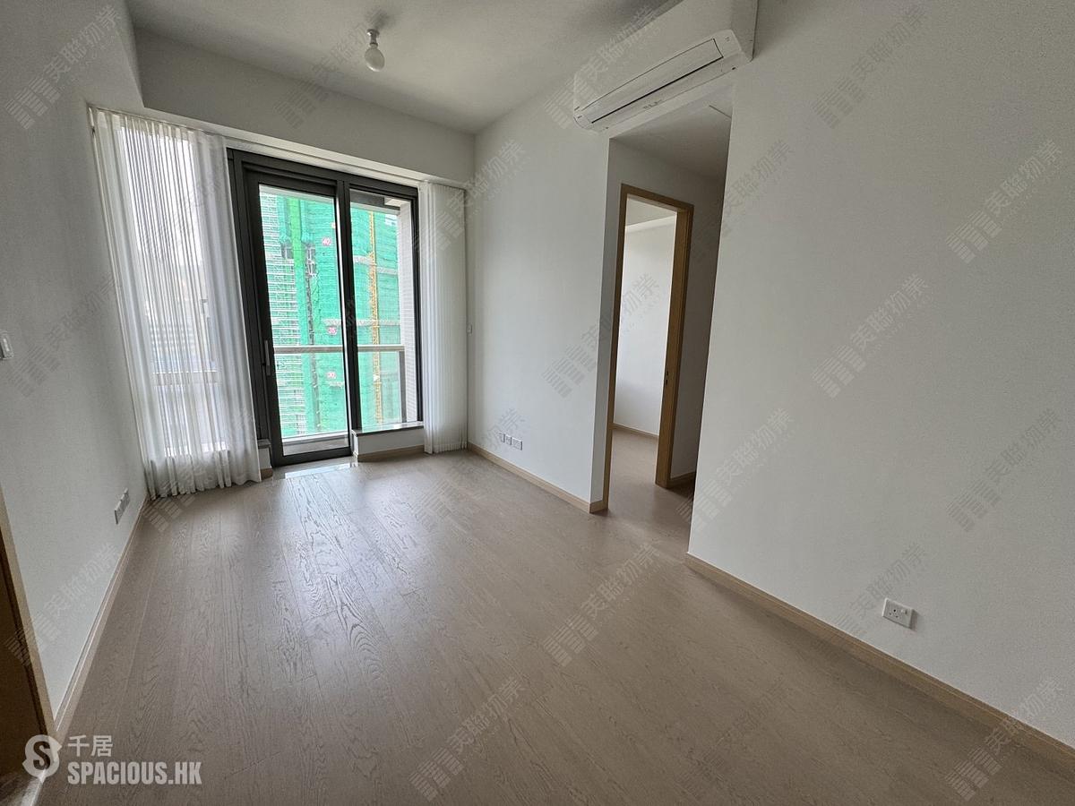 Wong Chuk Hang - The Southside Phase 2 La Marina Tower 2B 01
