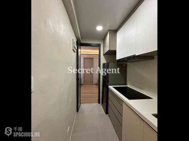 Central - 6-12, Tit Hong Lane 05