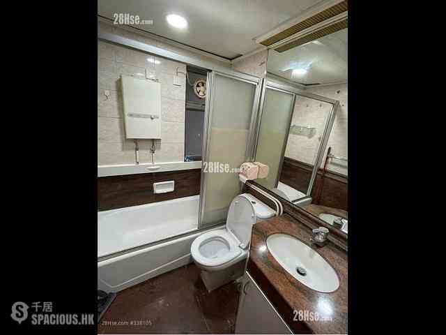 Shau Kei Wan - Newton Harbour View Block 1 03