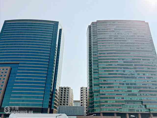 Tsim Sha Tsui - The Gateway Tower 6 06