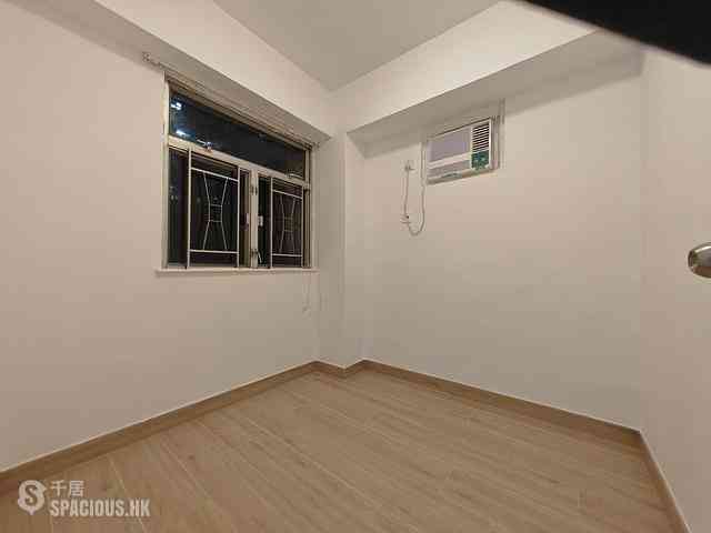 Wan Chai - Kam Shing Building 04