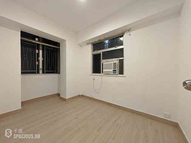 Wan Chai - Kam Shing Building 05
