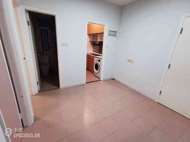 Quarry Bay - Kiu Ying Building 03