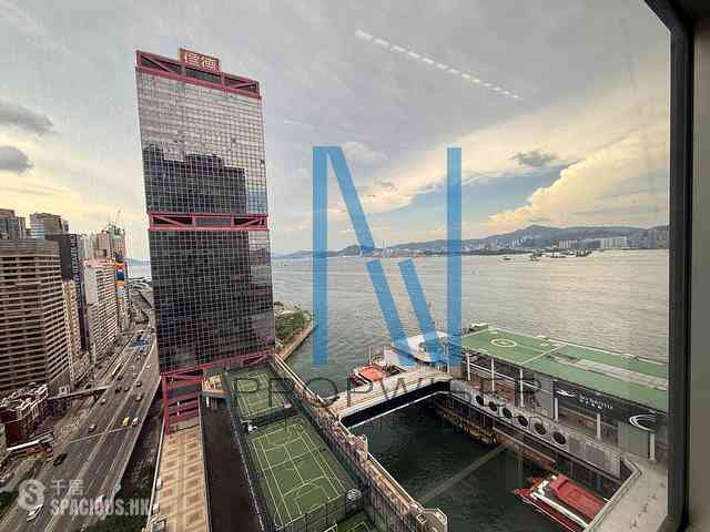 Sheung Wan - Shun Tak Centre - China Merchants Tower 02
