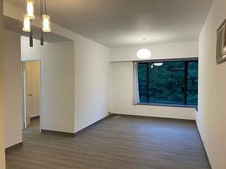 Mid Levels Central - Hillsborough Court Block 3 09