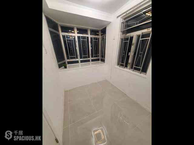 North Point - Ming Yuet Building 01