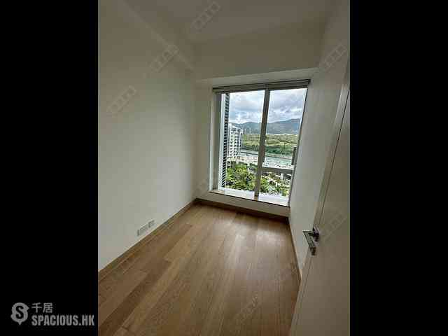 Tseung Kwan O - Monterey Block 3 05