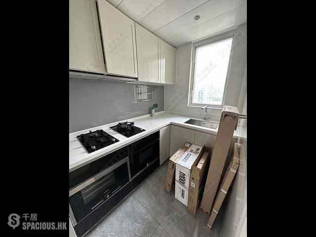 Tseung Kwan O - Monterey Block 3 06