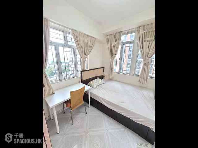 Shek Tong Tsui - Yip Cheung Building 07