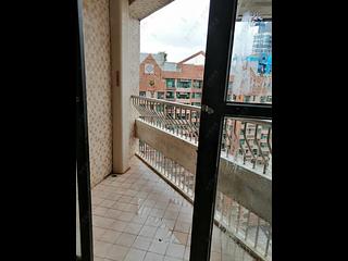 Siu Sai Wan - Fullview Garden Block 1 04