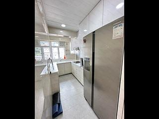 Sai Ying Pun - Kingsfield Tower Block B 02