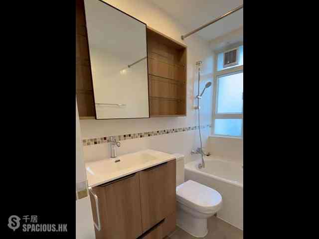 Discovery Bay - Discovery Bay Phase 5 Greenvale Village Greenburg Court (Block 2) 2 09