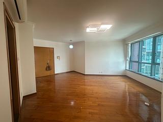 Mid Levels West - 80 Robinson Road 09