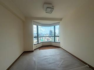 Mid Levels West - 80 Robinson Road 15