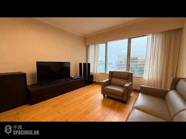 Wan Chai - Convention Plaza Apartments 01
