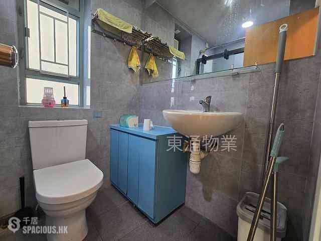 Tung Chung - Seaview Crescent Block 1 10