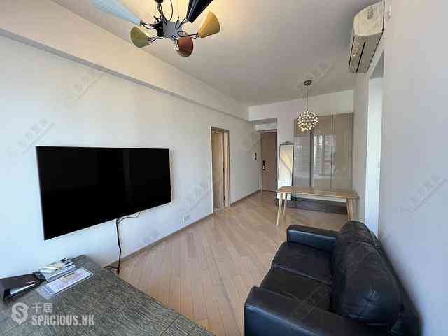 West Kowloon - The Cullinan (Tower 21 Zone 6 Aster Sky) 01