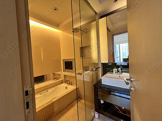 West Kowloon - The Cullinan (Tower 21 Zone 6 Aster Sky) 07