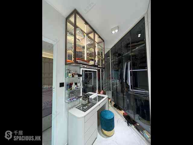 West Kowloon - Sorrento Phase 2 Block 2 08