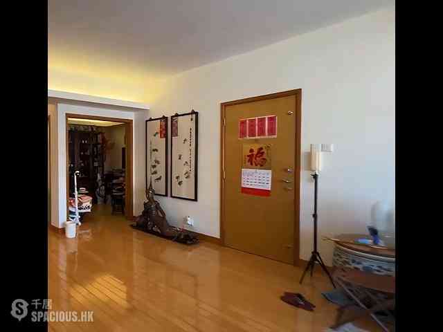 Mid Levels Central - Wing Hong Mansion 06