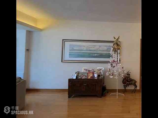 Mid Levels Central - Wing Hong Mansion 07