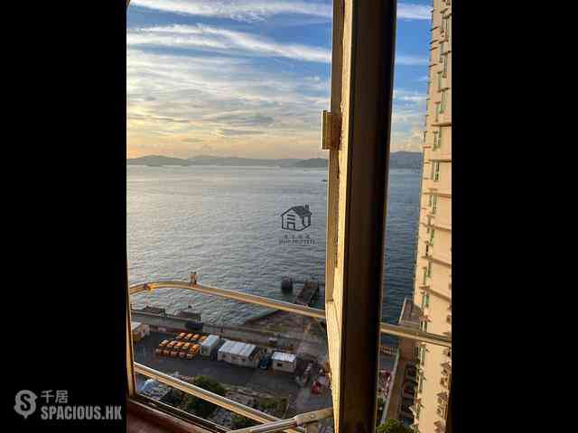 Kennedy Town - Cheong Kat Mansion 03