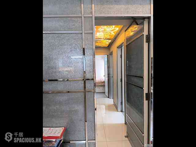 Quarry Bay - Wah Shun Gardens 02