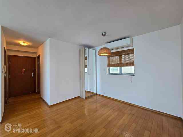 Tung Chung - Seaview Crescent 05