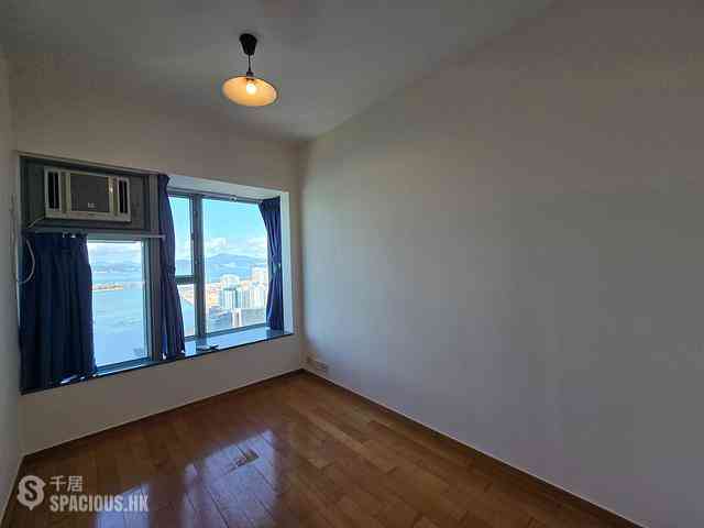 Tung Chung - Seaview Crescent 07
