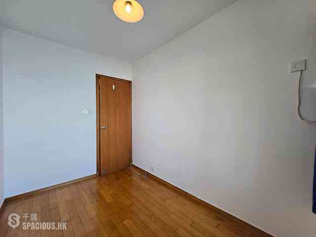 Tung Chung - Seaview Crescent 08