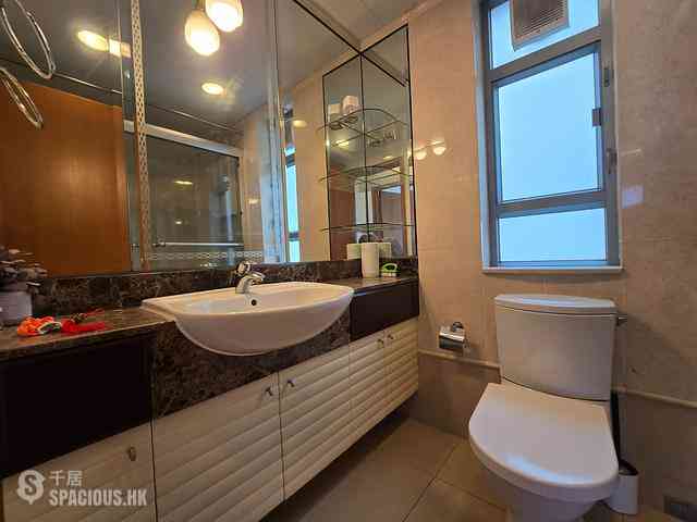 Tung Chung - Seaview Crescent 11