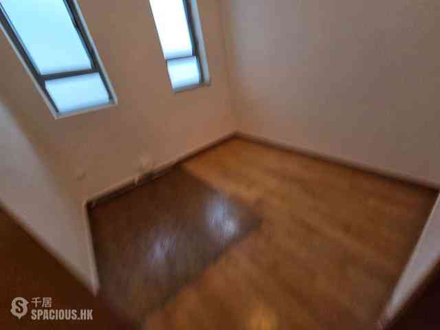 Tung Chung - Seaview Crescent 19