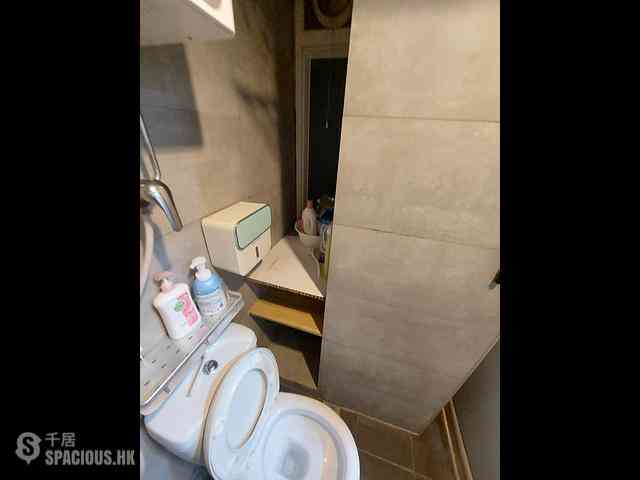 Causeway Bay - 500, Lockhart Road 12