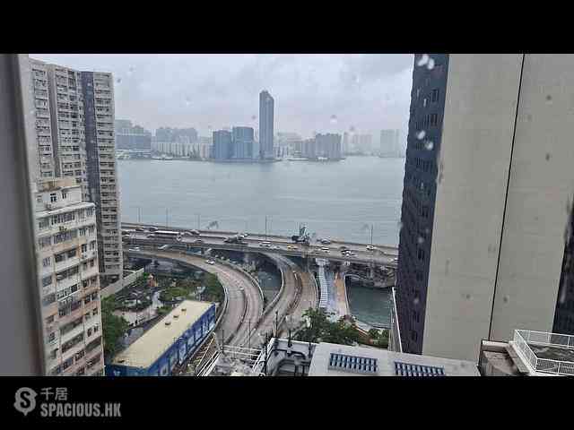 North Point - Yik Hon Building 01