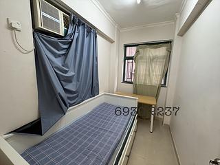 Wan Chai - Lee Wing Building 09