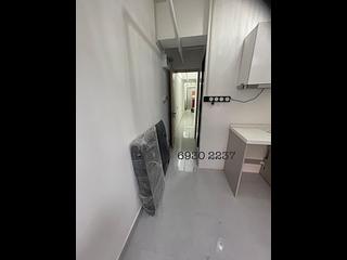 Sheung Wan - 70, Des Voeux Road West 03