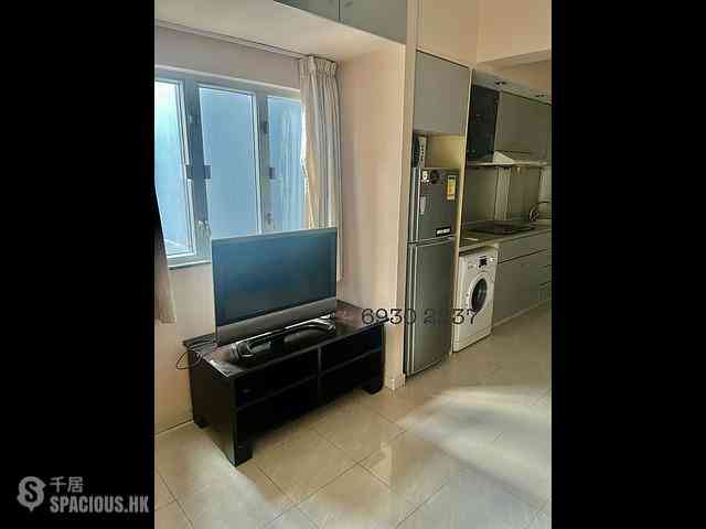 Wan Chai - Wang Gee Mansion 05