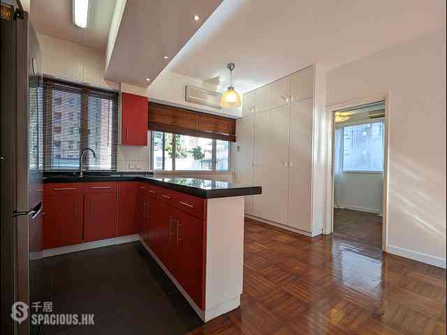 Happy Valley - Fung Woo Building 01