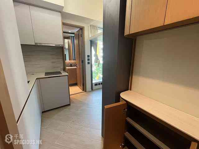 Shau Kei Wan - Oria 03