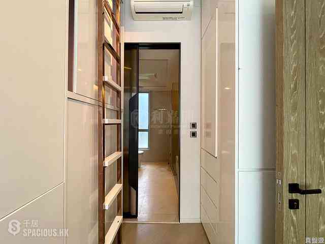 Clear Water Bay - Mount Pavilia Block 5 05