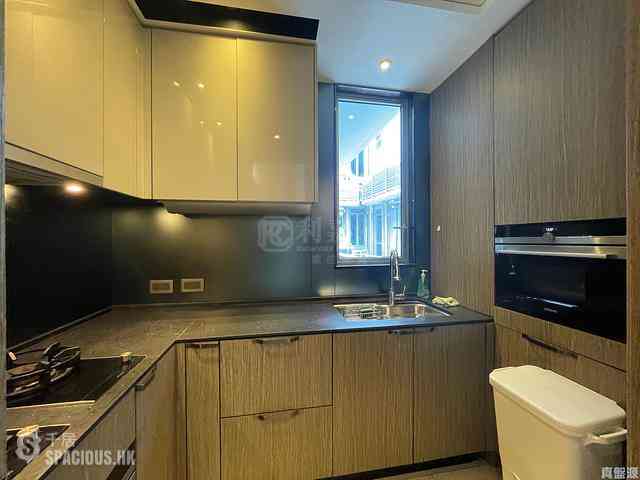 Clear Water Bay - Mount Pavilia Block 5 09