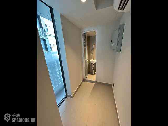 Kai Tak - The Knightsbridge Harbour Mansion 12