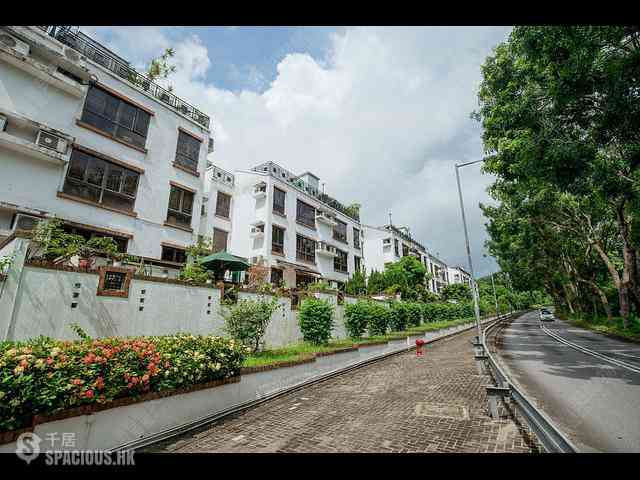 Tai Po Kau - Villa Castell 03