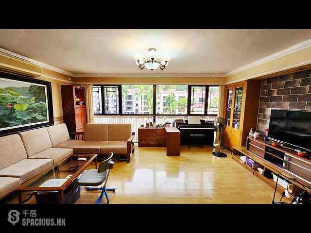 Tai Po Kau - Villa Castell 04