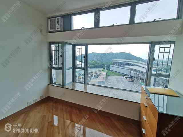 Tung Chung - Tung Chung Crescent Phase 2 01