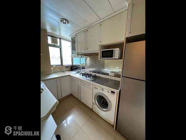 Tung Chung - Caribbean Coast Phase 2 Albany Cove Tower 6 04