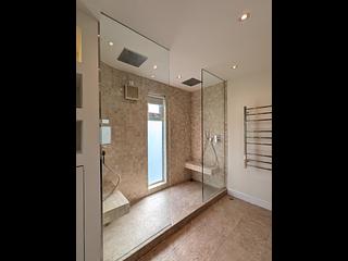 Sai Kung - Venice Villa 24